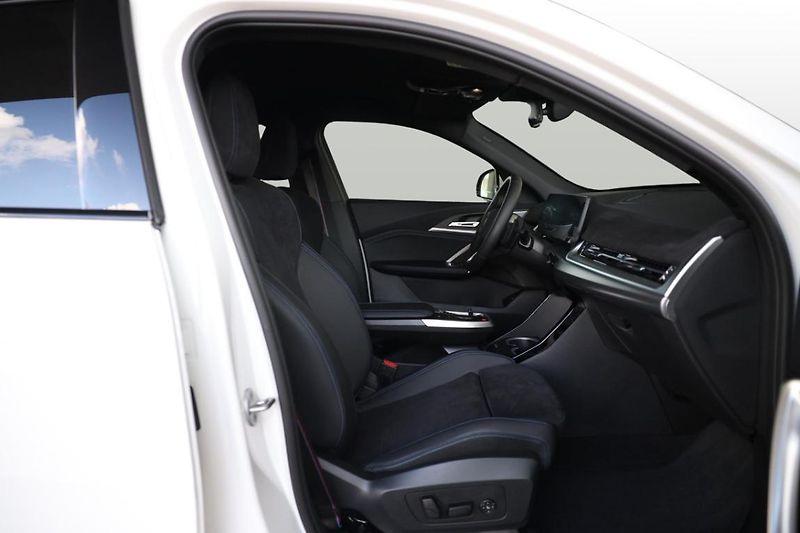 BMW X2 xDrive20d - fotka 18 z 24