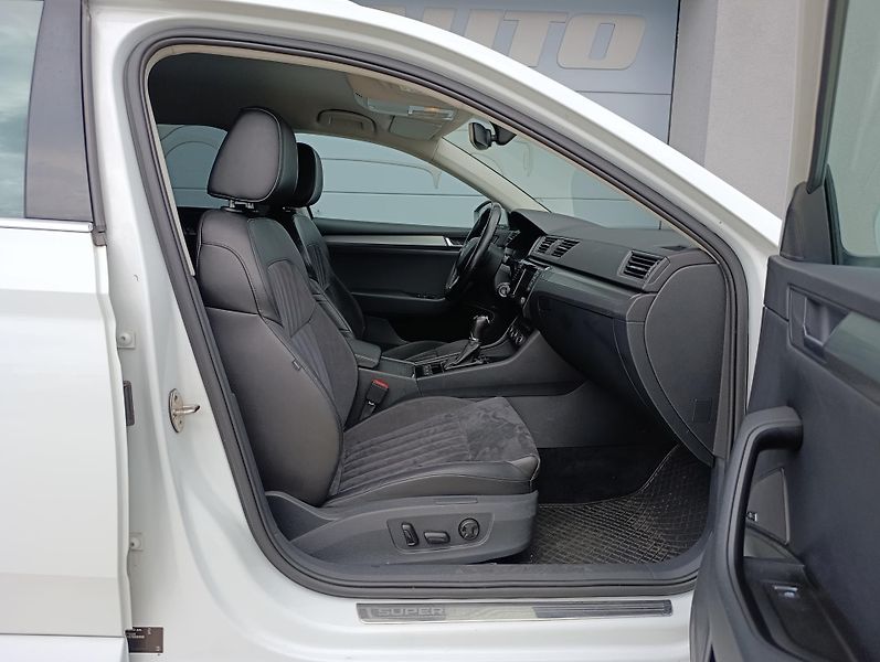 Škoda Superb 2.0TDI 140kW DSG 4X4 STYLE+  - fotka 20 z 34