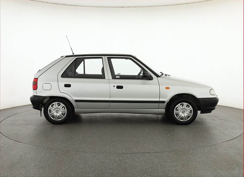 Škoda Felicia (1997) 1.3, ČR,1.maj, nová STK, Tažné - fotka 6 z 13