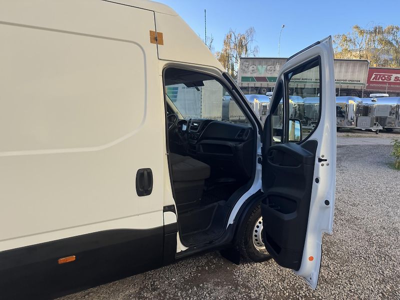 Iveco Daily (2021) IVECO Daily 35S16 - Euro6 - fotka 12 z 23