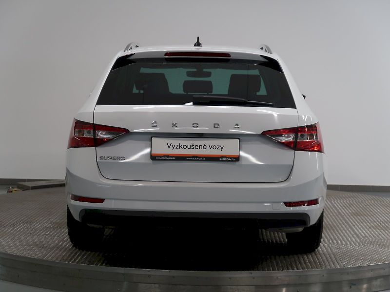Škoda Superb (2022) STYLE 2.0TSI 140KW - fotka 9 z 39