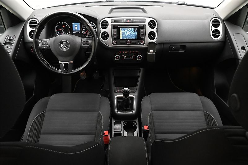 Volkswagen Tiguan 2,0 TDI 103kW 4x4 Manuál Záruk - fotka 15 z 31