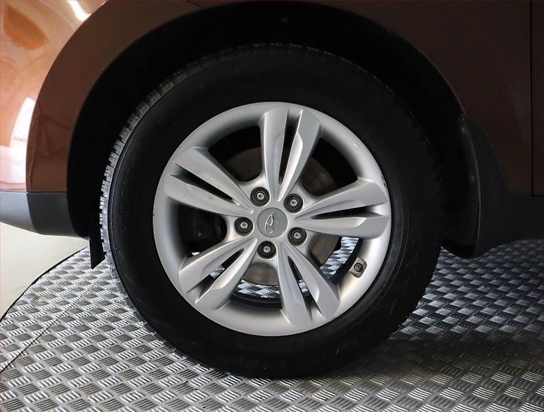 Hyundai ix35 (2013) 2.0 CRDi, 4X4, Xenony - fotka 14 z 18