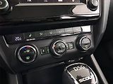Škoda Octavia (2015) Scout 2.0 TDI, 4X4, Automat - náhled 17