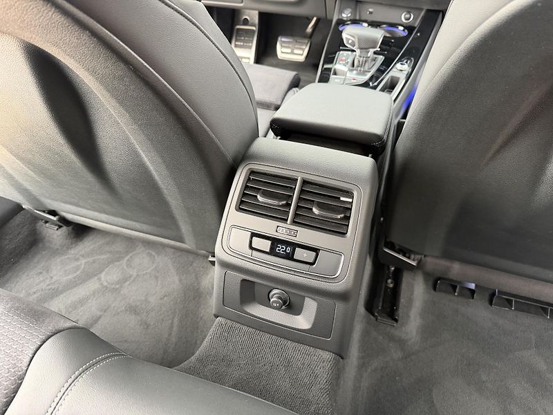 Audi A4 Avant 2.0Tdi*150kw*CZ*1MAJ*DPH*S-Lin - fotka 17 z 40