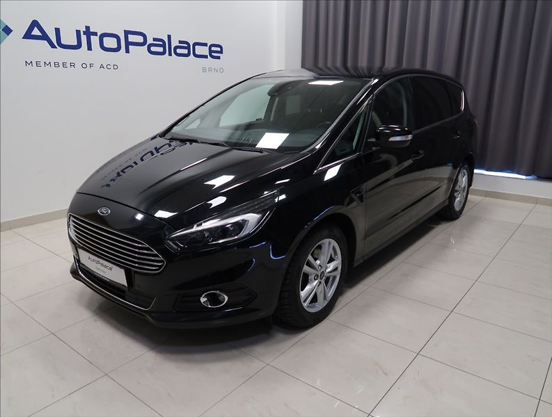 Ford S-MAX 2,0 EcoBlue NAVI KAMERA VÝHŘEV - fotka 2 z 46
