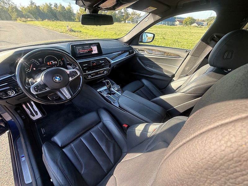 BMW Řada 5 X DRIVE PLNÁ VÝBAVA ODPOČET DP - fotka 9 z 15