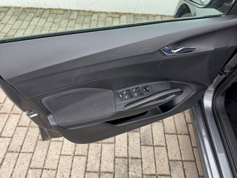 Škoda Fabia (2025) 1,0TSI 70KW SELECTION - fotka 22 z 30