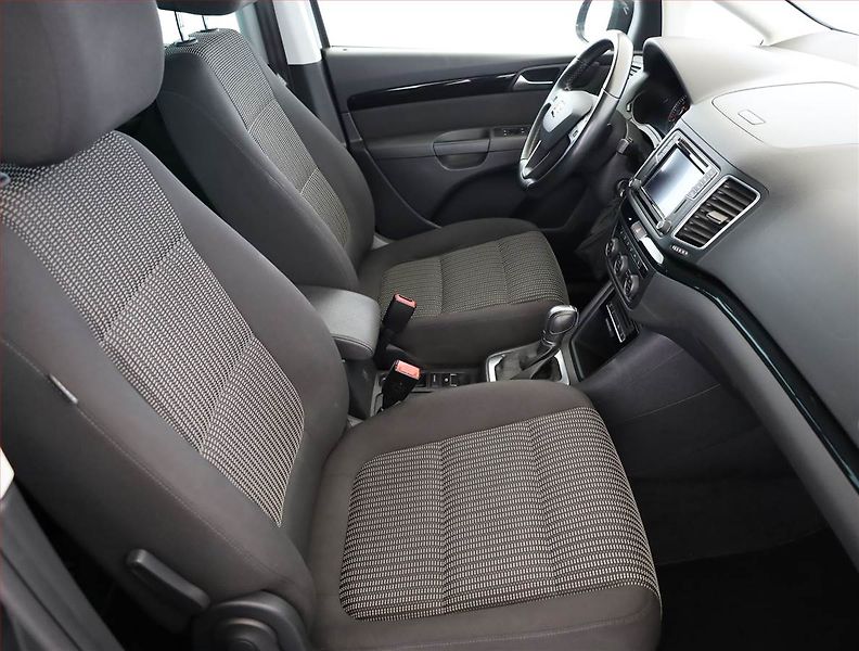 Seat Alhambra (2017) 2.0 TSI, Automat, 7 míst - fotka 7 z 21
