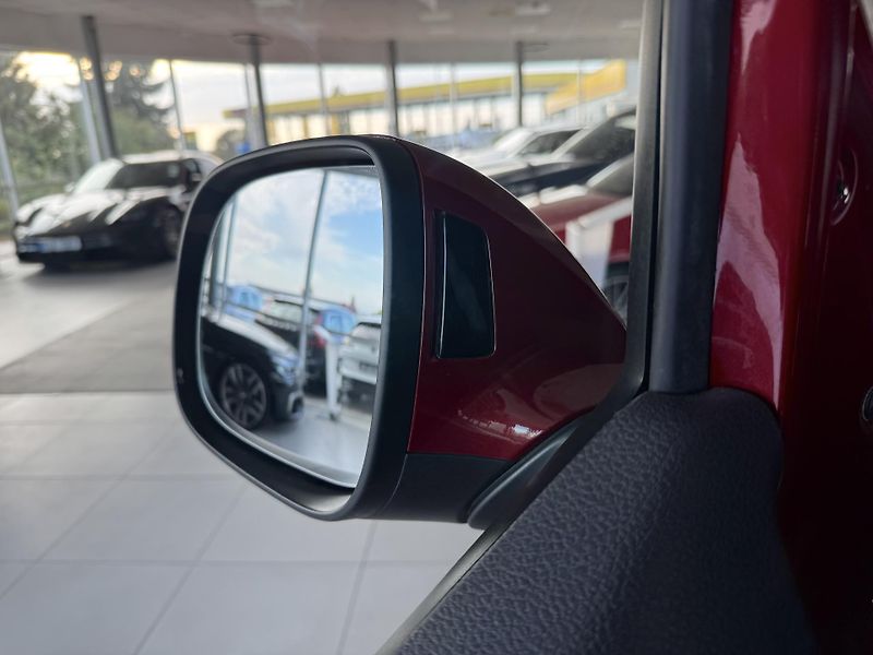 Volkswagen Multivan T6.1 2,0TDI DSG*Full LED*Navi - fotka 30 z 32