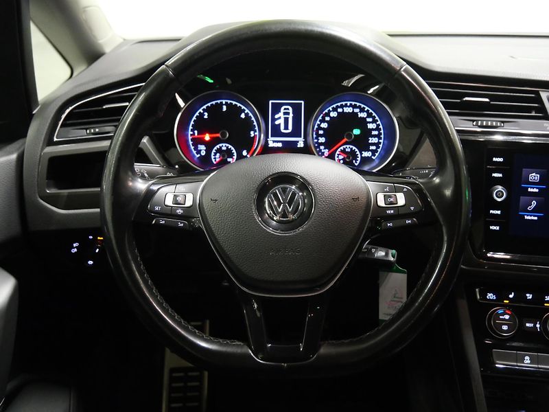 Volkswagen Touran - fotka 13 z 24