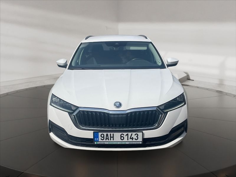 Škoda Octavia 1,0 TSI 81 Ambition - fotka 2 z 11
