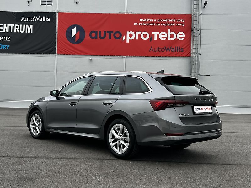 Škoda Octavia 2.0TDI DSG 110kW Style DPH  - fotka 5 z 24