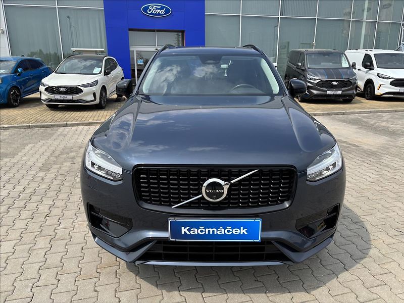 Volvo XC90 2,0 B5 AWD Plus Dark - fotka 8 z 46