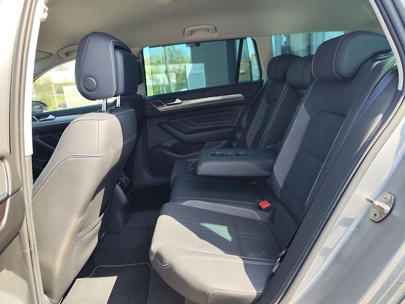 Volkswagen Passat 2.0 TDi/147 Alltrack DSG ČR - fotka 15 z 37