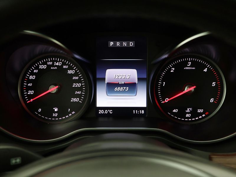 Mercedes-Benz Třídy X 3,0 350d 190kW xDrive Kůže DPH - fotka 17 z 38