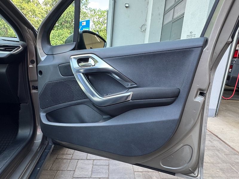 Peugeot 2008 (2016) 1.6 HDi GT-line - fotka 14 z 38