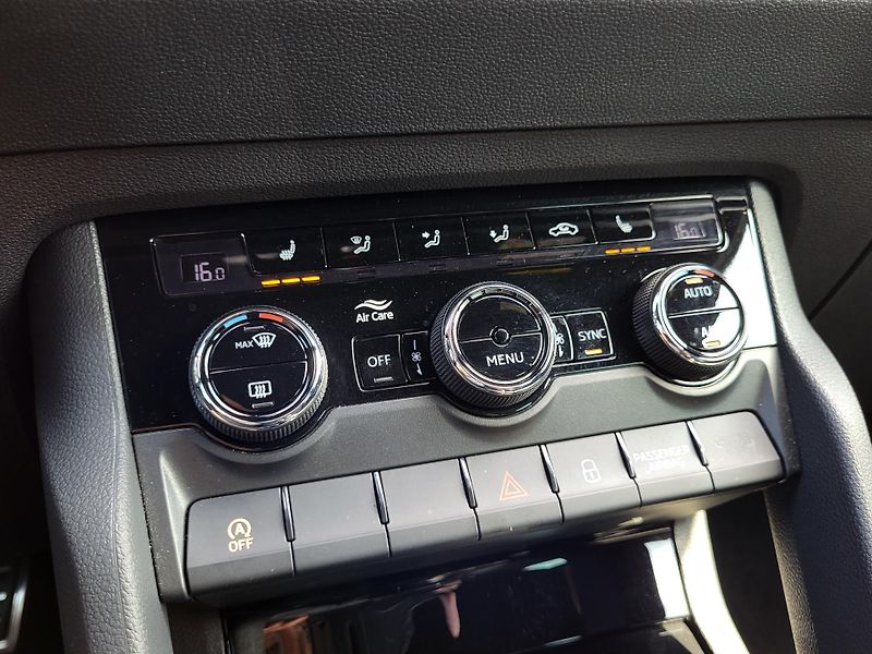 Škoda Karoq 1.5 TSI 110kW DSG SPORTLINE  - fotka 13 z 45