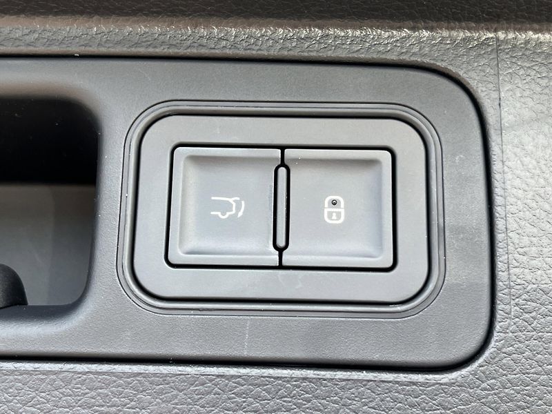 BYD Seal U (2025) PHEV 1.5, 4x4, 238kw, tov. zár - fotka 28 z 28
