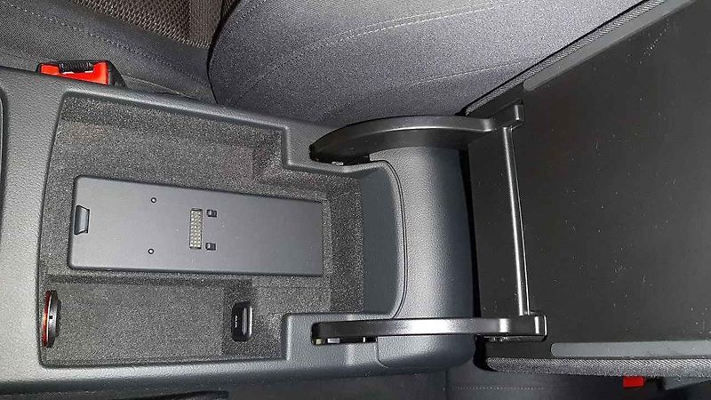 Audi A4 Allroad je reprezentativní a téměř k nerozeznání od většího allroadu odvozeného od A6. 2