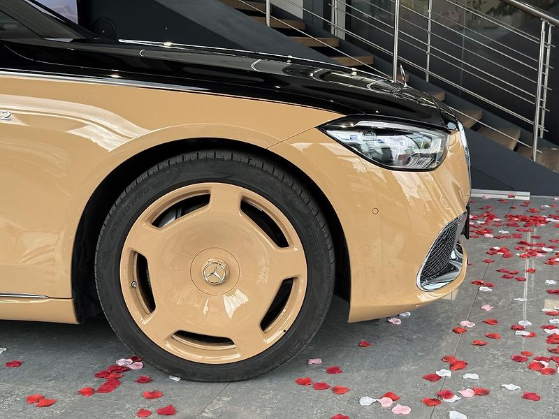 Mercedes-Benz Třídy S Maybach S 680 4M VIRGIL ABLOH - fotka 3 z 28