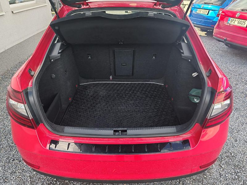 Škoda Octavia 1.6 TDI Led  - fotka 13 z 23