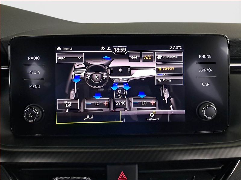 Škoda Kamiq (2021) Monte Carlo 1.0 TSI - fotka 24 z 26