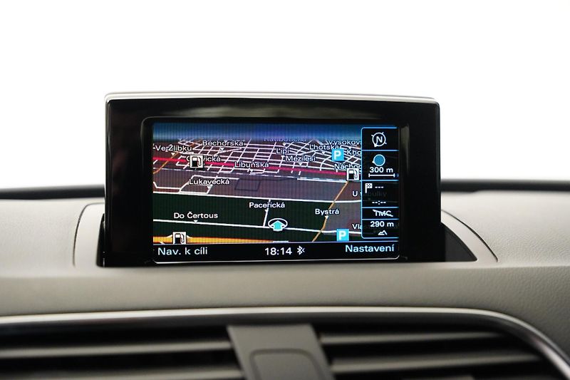 Audi Q3 - fotka 20 z 24