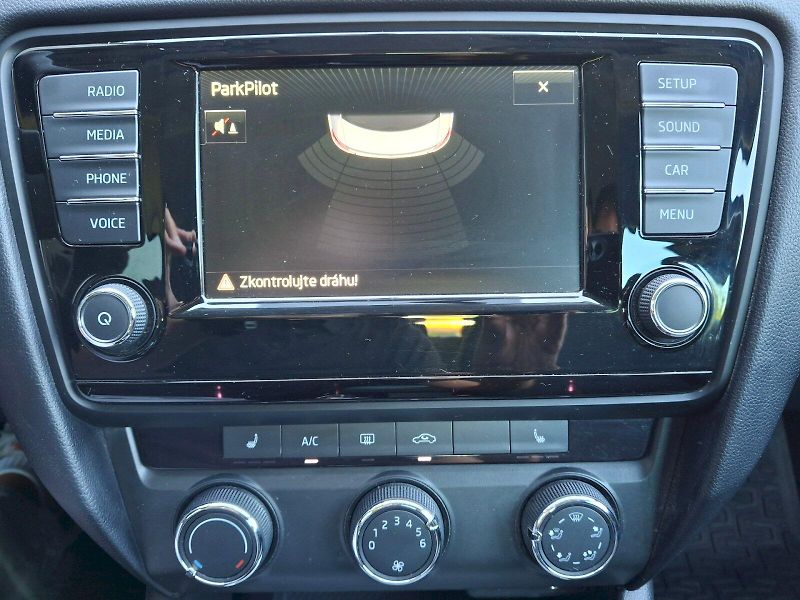 Škoda Octavia (2016) Ambition 1,2TSi 81kW - fotka 20 z 30