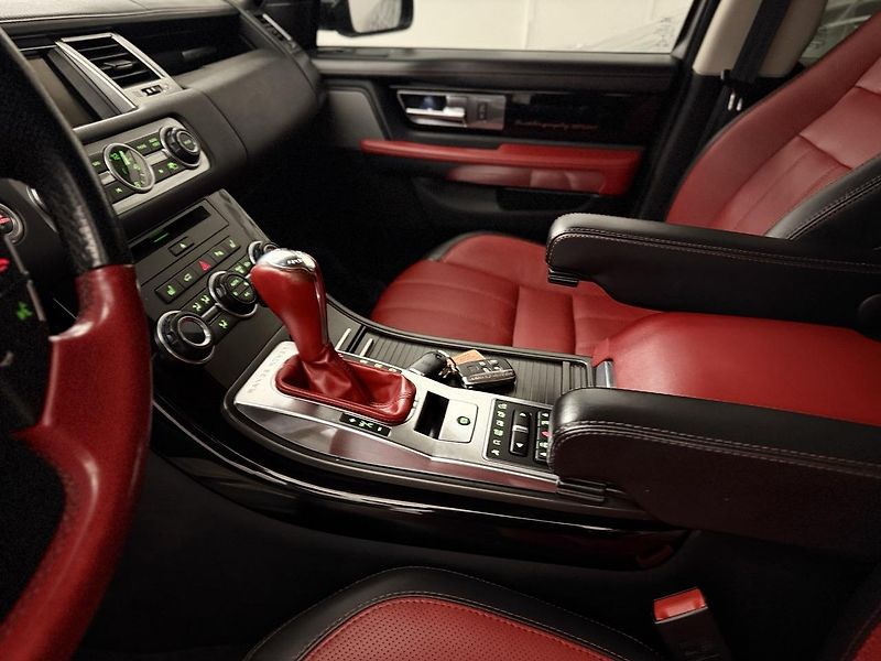 Land Rover Range Rover Sport (2013) 5.0i,Autobiography,REZERVOVÁNO - fotka 26 z 38