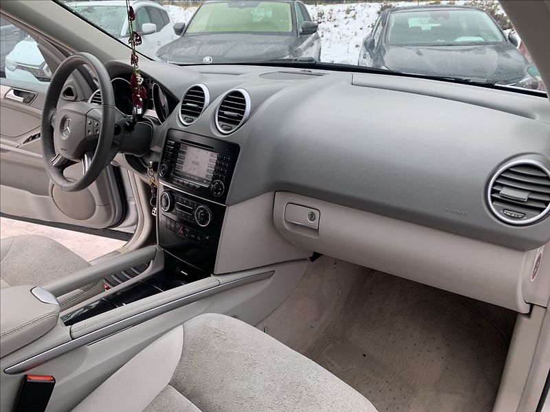 Mercedes-Benz Třídy M 4,0 CDI - fotka 13 z 21