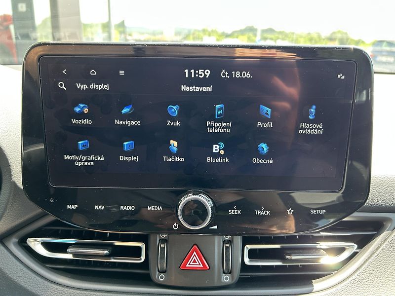 Hyundai i30 26 WG 1,0 T-GDI MT SMART - fotka 25 z 32