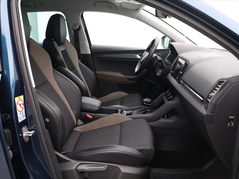 Škoda Karoq 1,5 TSI 110kW DSG Matrix DPH - fotka 12 z 34