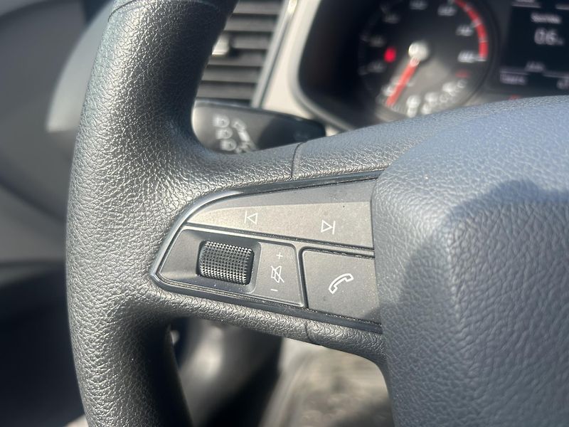 Seat Leon 1.2TSI 63kW - fotka 15 z 23