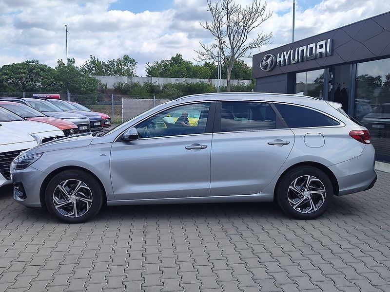 Hyundai i30 1.5 T-GDI/117kW Smart Navi - fotka 8 z 35