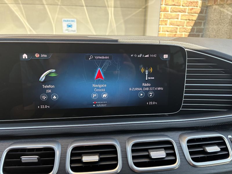 Mercedes-Benz GLE (2023) 400d 4MATIC 9GTRONIC AMG Paket - fotka 148 z 166