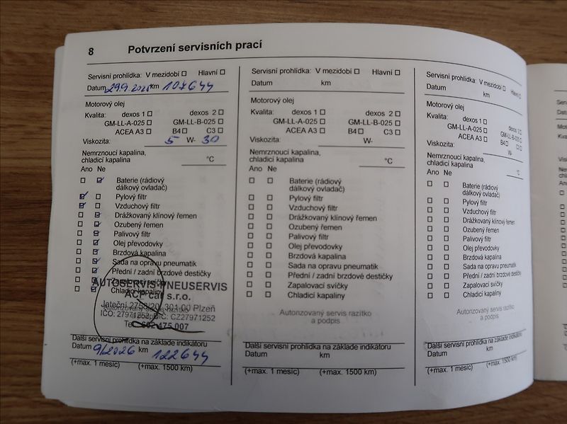 Opel Astra 1,4 Turbo,92kW,NovéČR,Serv.kn. - fotka 28 z 28