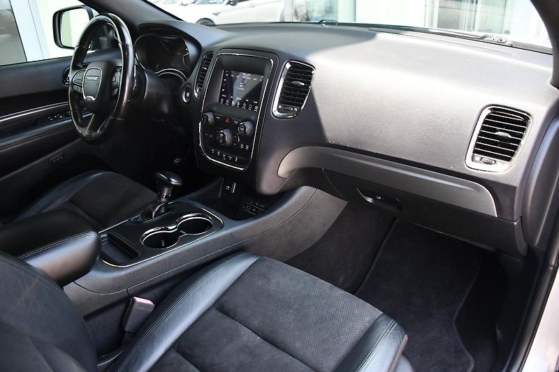 Dodge Durango 3.6L AWD V6 7.MÍST - fotka 12 z 55