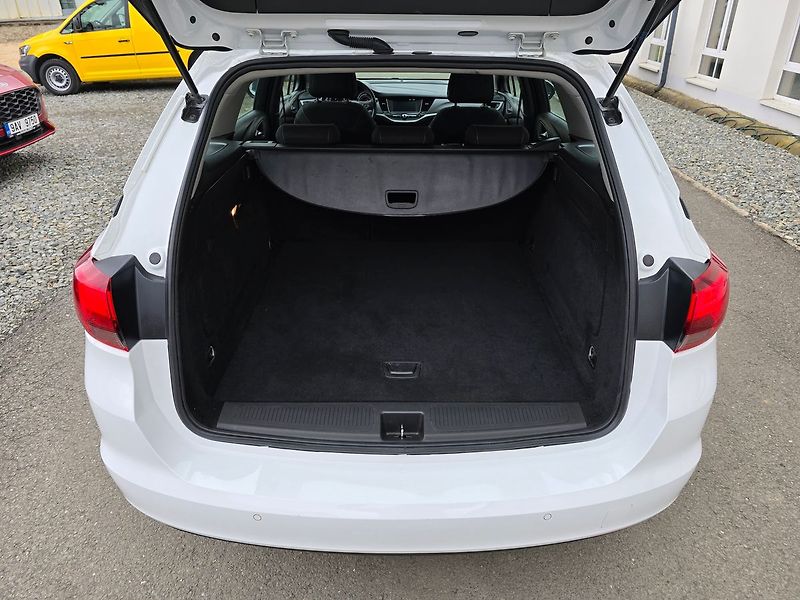 Opel Astra 81kW ENJOY DIGIKLIMA - fotka 31 z 32