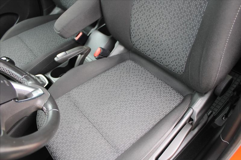 Opel Crossland X 1,2 T  NOVÉ V ČR,1.MAJITEL - fotka 19 z 23