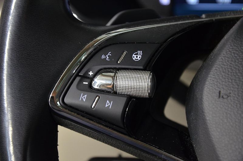 Škoda Superb (2022) 2.0TDI 147kW 4x4 L&K DSG kombi - fotka 13 z 26