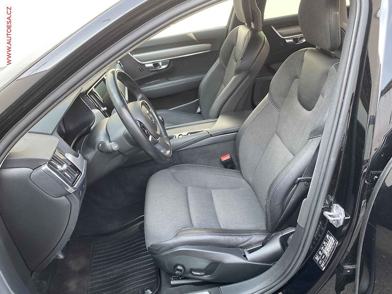 Volvo V90 (2018) 2.0d3, LED, světla - fotka 9 z 21