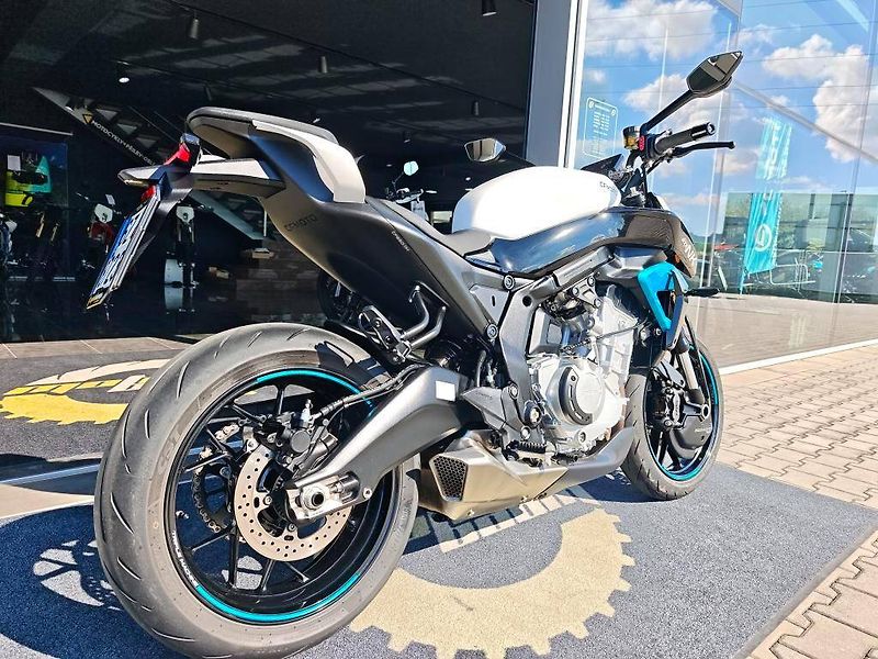 CFMOTO (2025) 675 NK - fotka 4 z 20