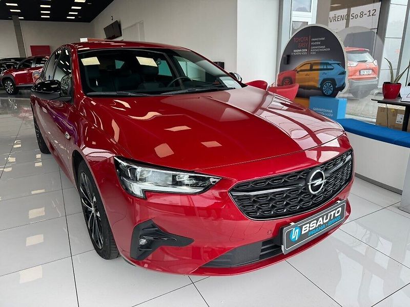 Opel Insignia 2.0T 147kW GS Ultimate AT - fotka 3 z 15