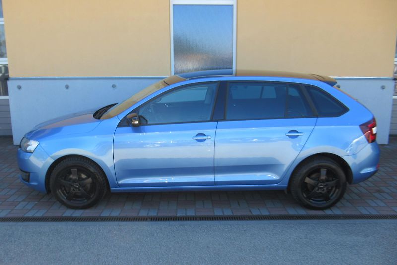 Škoda Rapid 1.4TDI AUT.KLIMA PANORAM TAŽNÉ - fotka 6 z 21