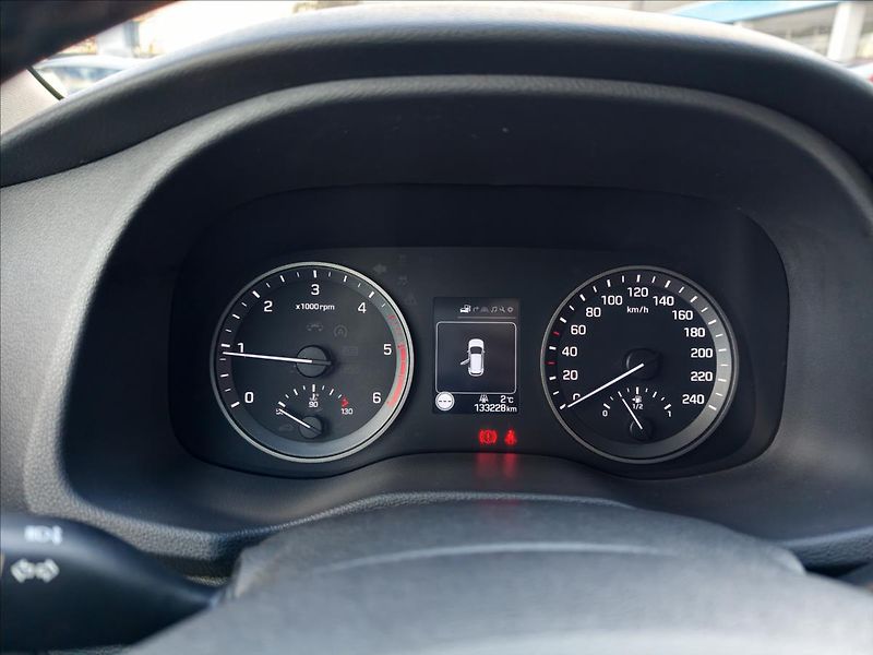 Hyundai Tucson 1,7 CRDi Welcome Style - fotka 13 z 23