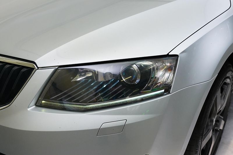 Škoda Octavia - fotka 9 z 23
