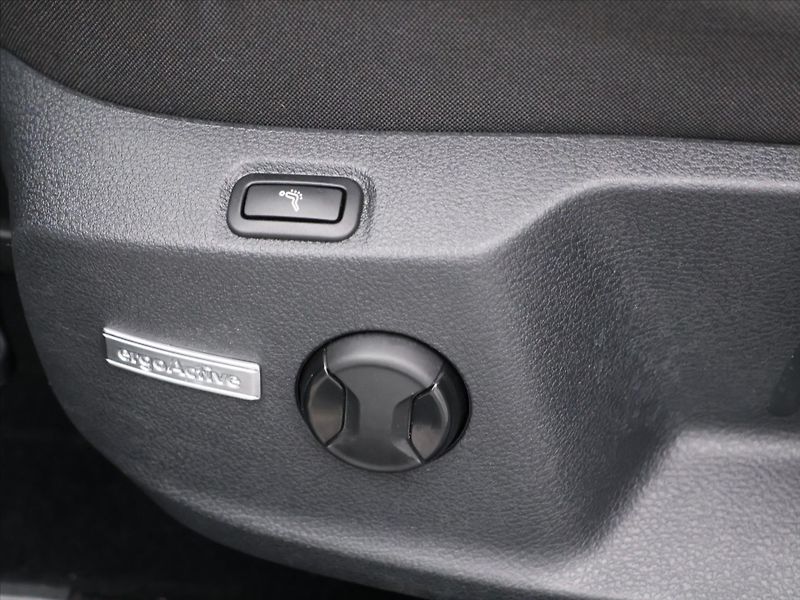 Volkswagen Golf 1,4 TSI 92kW CZ LED - fotka 14 z 24