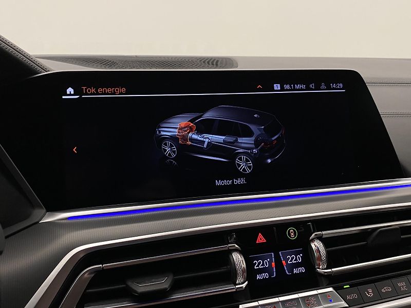 BMW X5 M50D xDrive CZ AUT REZERVACE - fotka 55 z 123