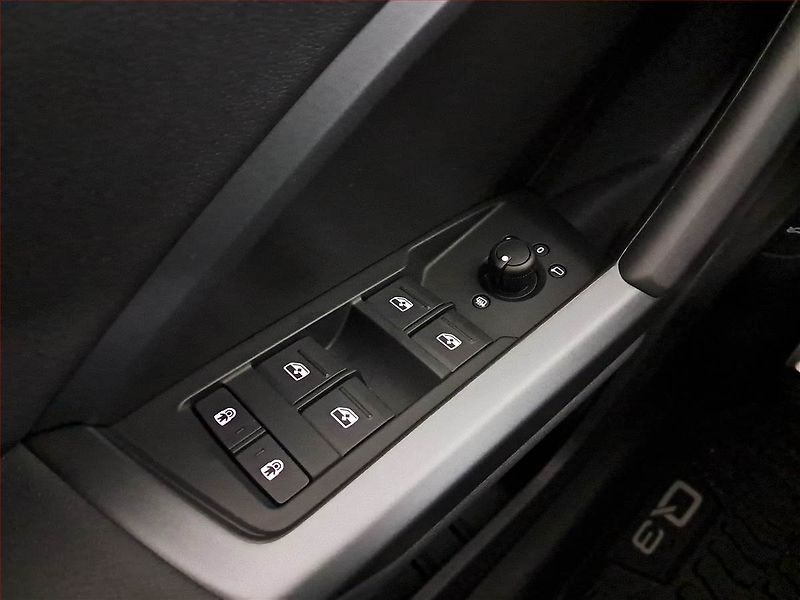 Audi Q3 (2025) 35 TFSI - fotka 17 z 21